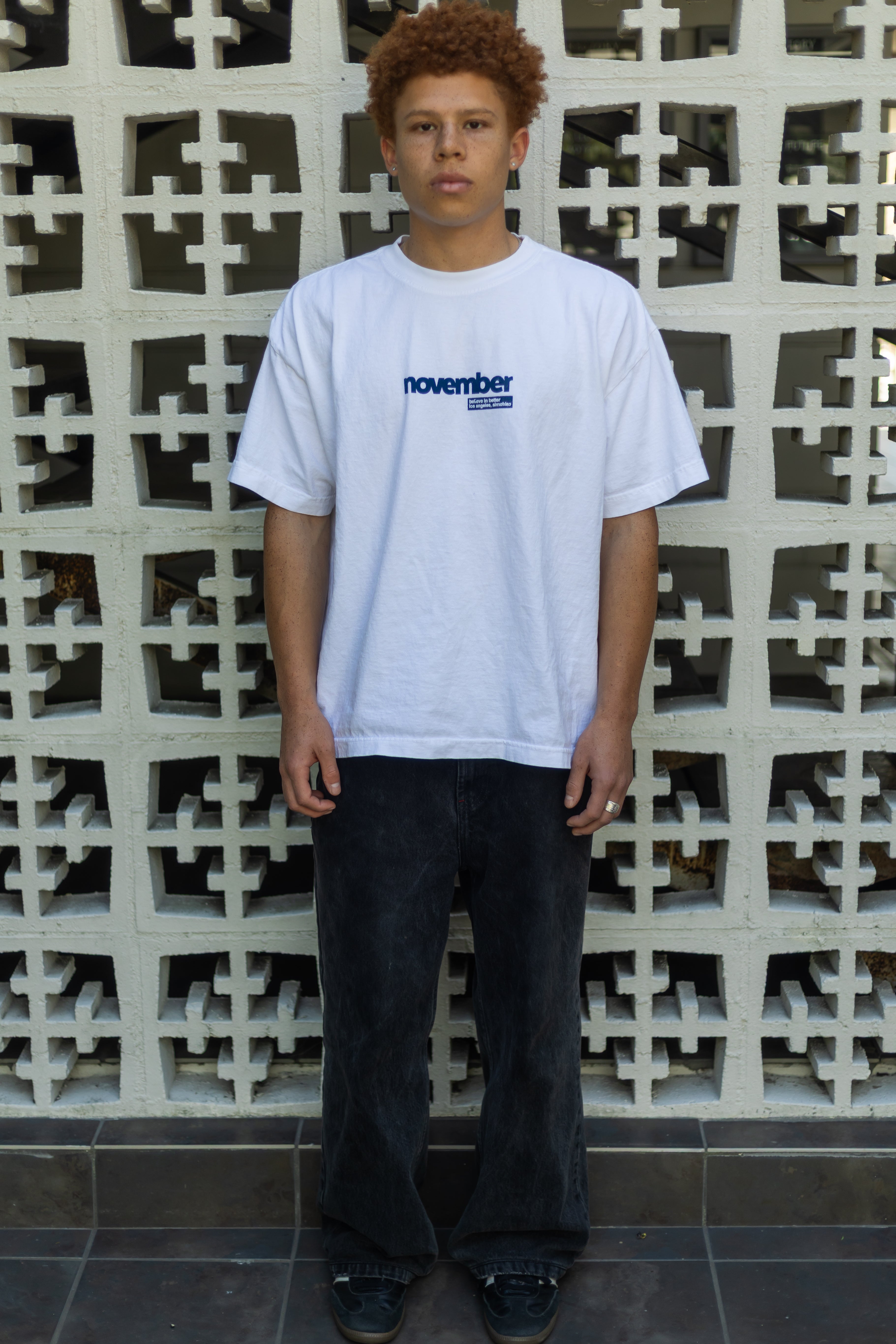 logo tee